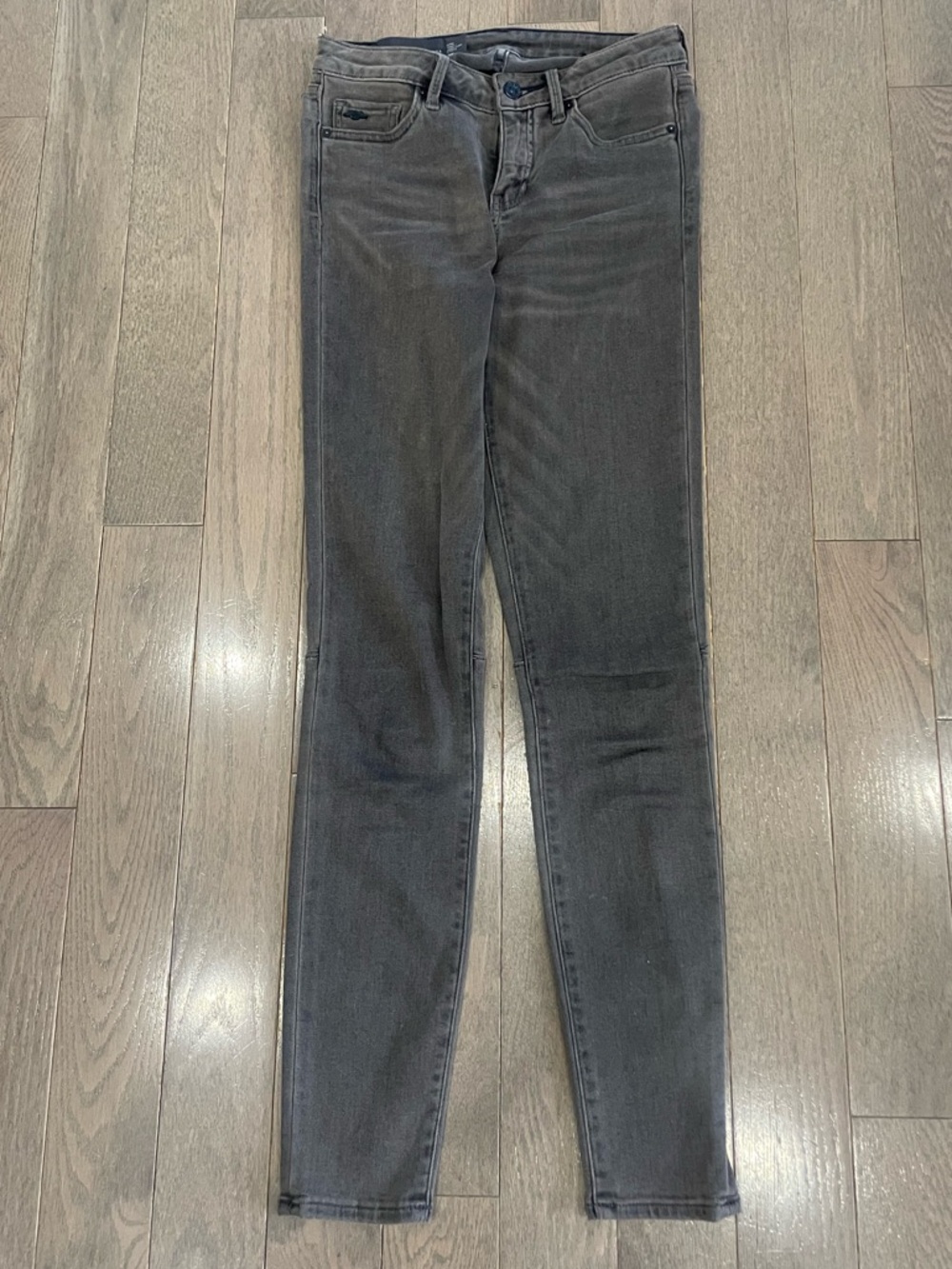 Armani Exchange Super Skinny Elastane Jeans 🔥 - Faded Gray Distressed • Size 25 - Picture 9 of 13
